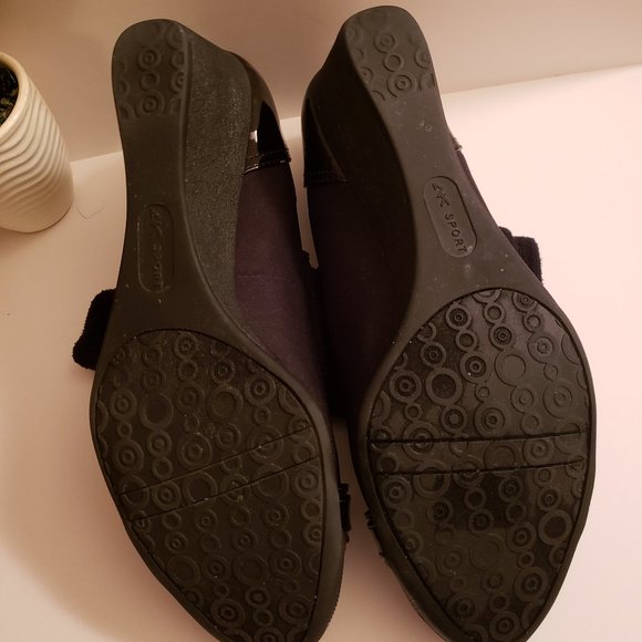 Anne Klein Sport Wedges Black Patent & Fabric Dress Shoes Size 10M - Picture 2 of 9